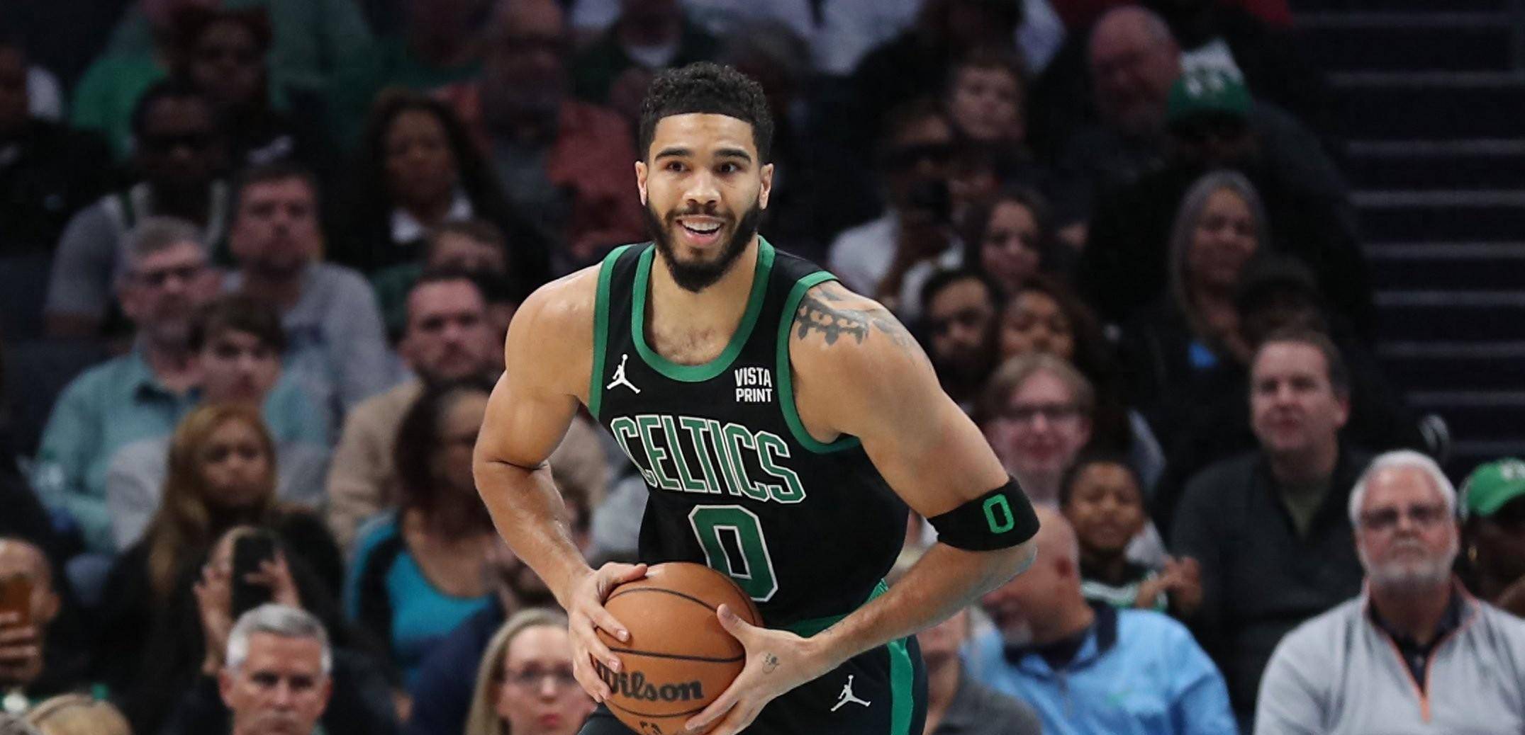 天空体育：曼联不愿轻易出售梅努，除非收到极具吸引力的报价（天空体育：除非有极具诱惑力的报价，曼联无意出售梅努）