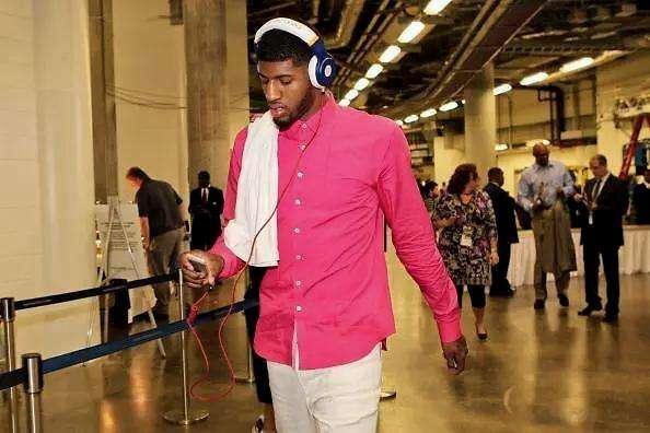 全市场：佛罗伦萨冬窗想签一名后卫，首选是切尔西的阿昌庞（全市场：佛罗伦萨冬窗欲引进后卫，切尔西阿昌庞被列为首选）