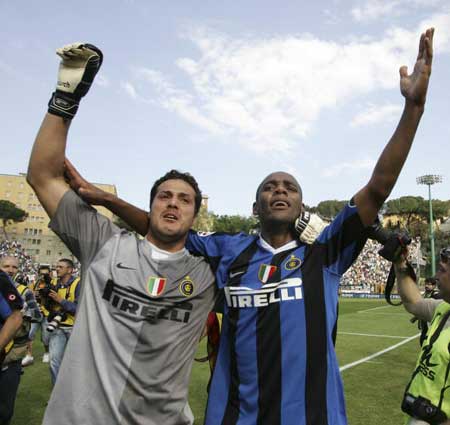 西媒：马塞洛儿子首次入选皇马U21名单，或将迎来首秀（马塞洛之子首次跻身皇马U21大名单，或上演处子秀）