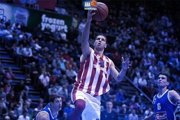 韩镕泽：赢下这场比赛是靠全队的信念，感谢球迷这一年的支持（韩镕泽：靠全队信念拿下胜利，感谢球迷一年以来的支持）