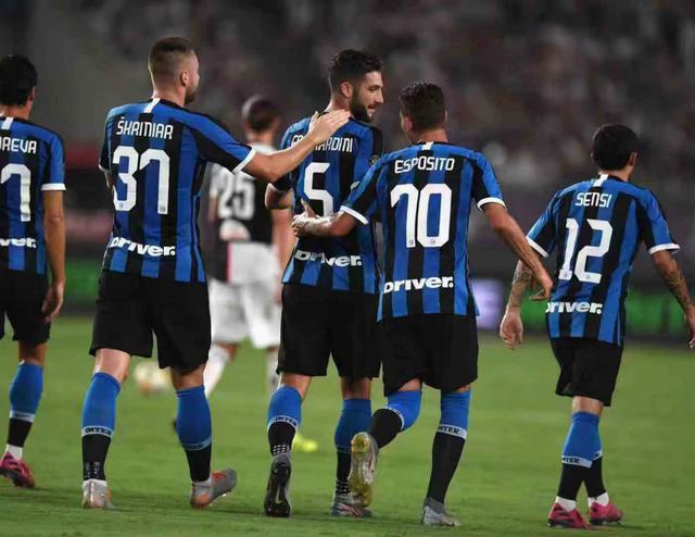 U17世界杯：意大利1-0布基纳法索晋级四强，坎帕涅洛制胜（U17世界杯：坎帕涅洛制胜，意大利1比0力克布基纳法索晋级四强）