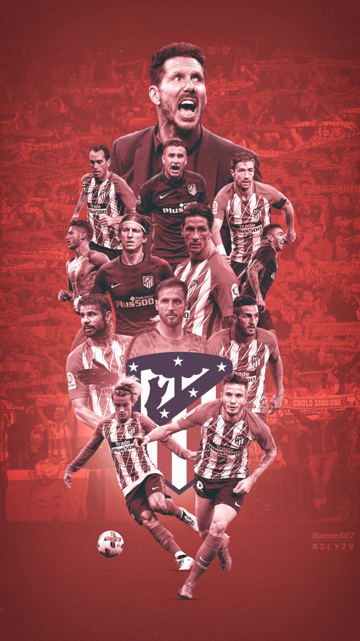 💥愤怒了！梅西离开体育场后，球迷冲场投水瓶+撕毁海报（梅西离场后爆发骚乱：球迷冲入场内投掷水瓶并撕毁海报）